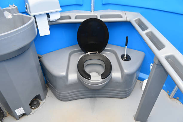 Best Porta potty delivery and setup  in Twin Lake, MI